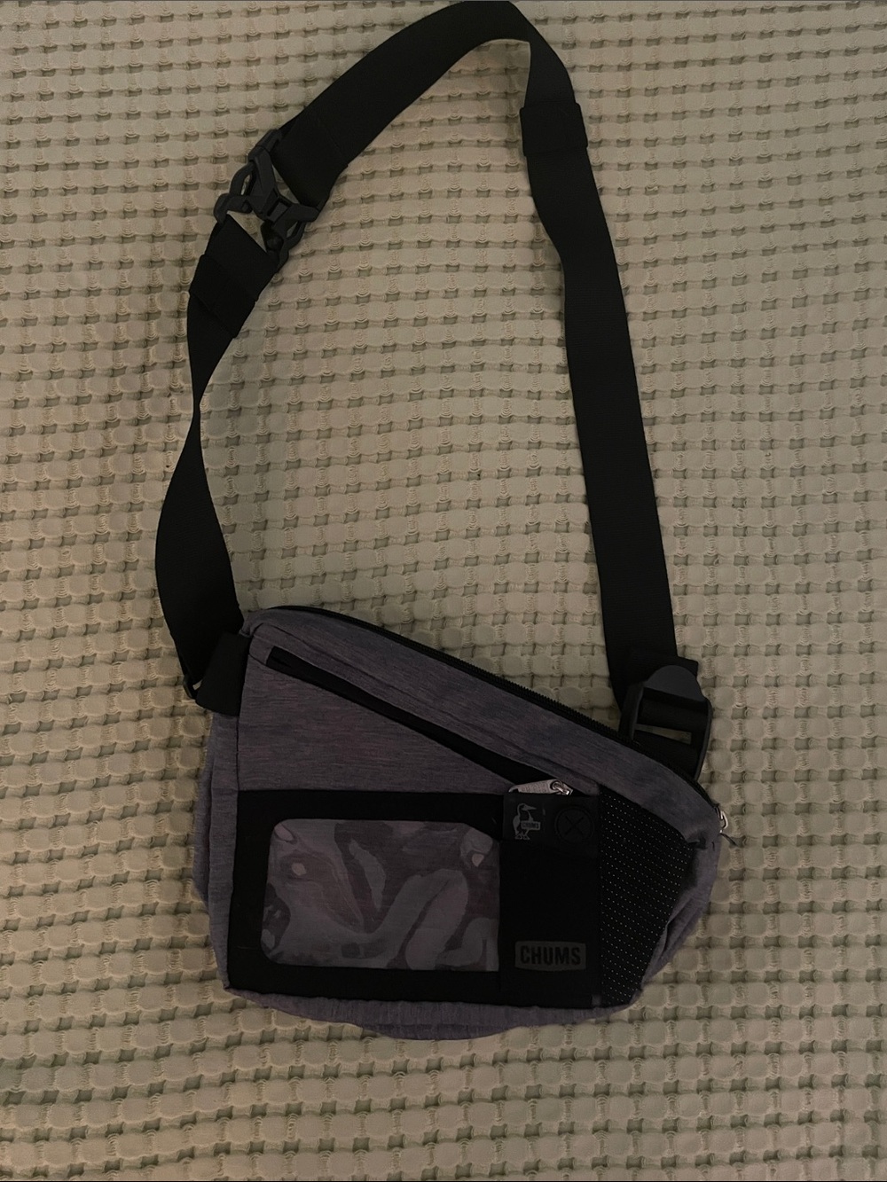 Chums Men's Gray Sling Belt Bag - Everyday Crossbody